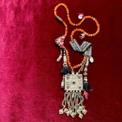 COLLANA ETNICA ANTICA ."AGATA"