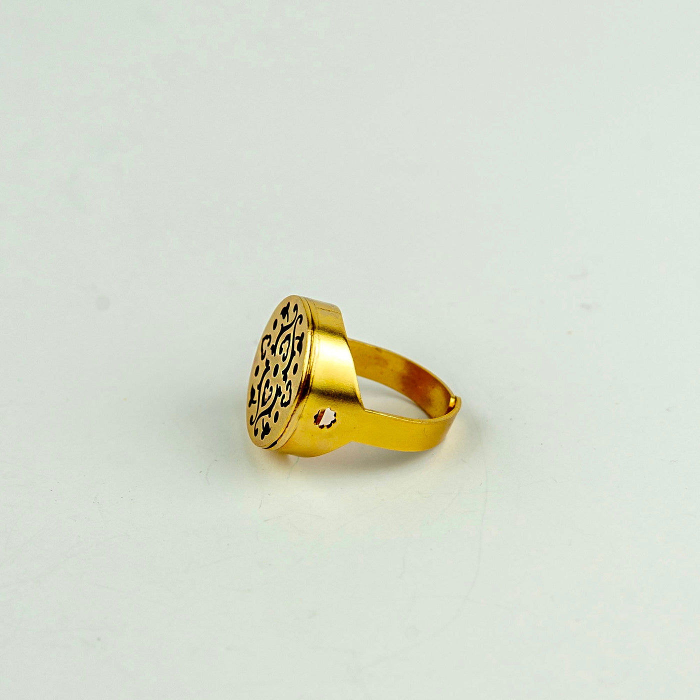 Anello in ottone. “KERMANSHAH”