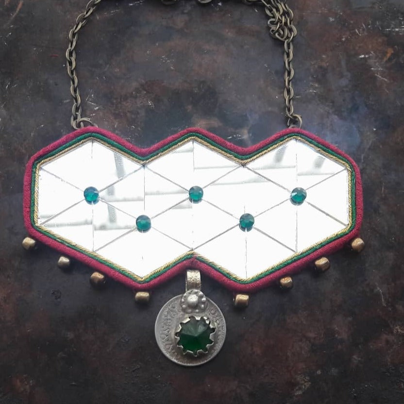 COLLANA IN SPECCHI. "DORDANEH"